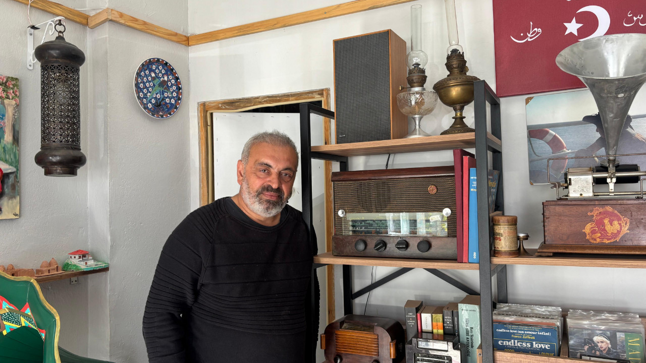 Balıkesirli Koleksiyoner Geçmişi Satmaya Kıyamıyor!