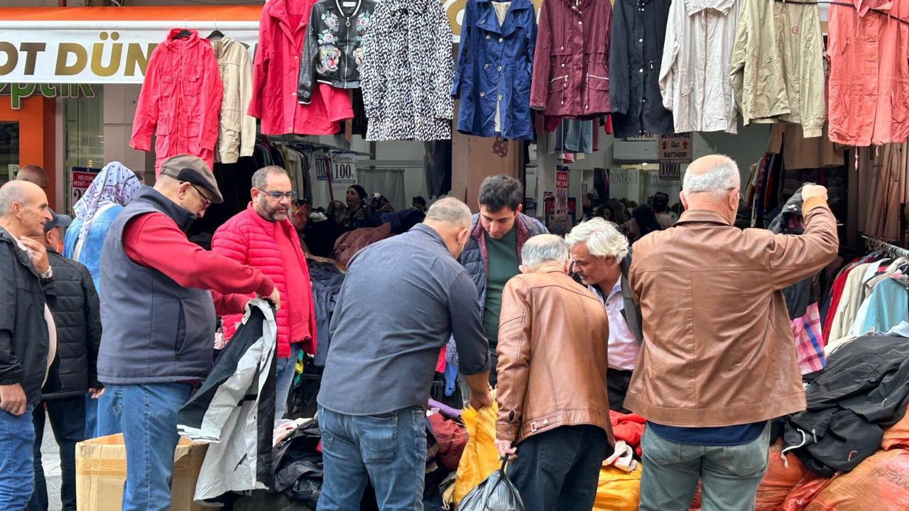 Balıkesir’de Alışveriş Çılgınlığı Başladı
