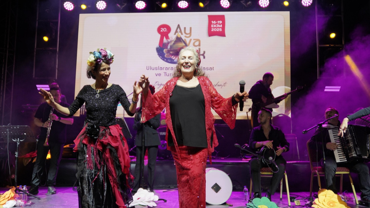 Suzan Kardeş’ten Ayvalık’ta Balkan Rüzgarı!