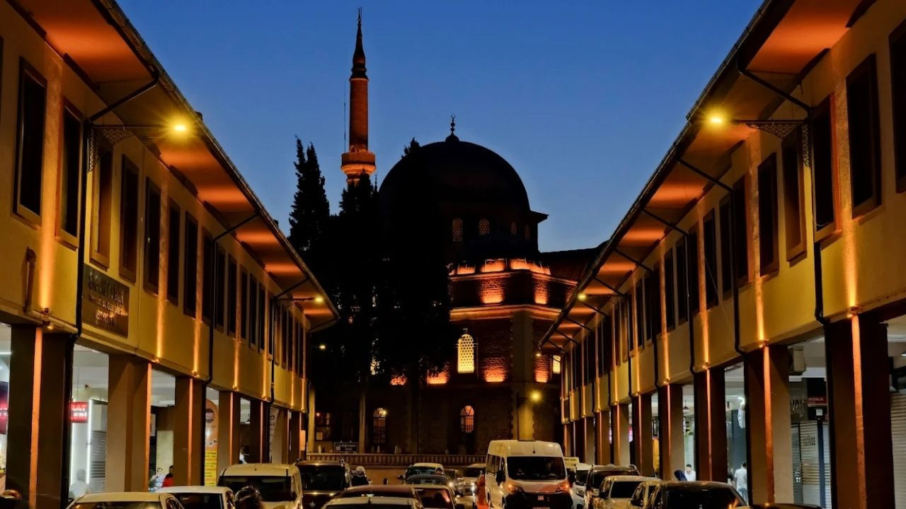 Balıkesirliler Merak Ediyor: Saatler Geri Alınacak mı?