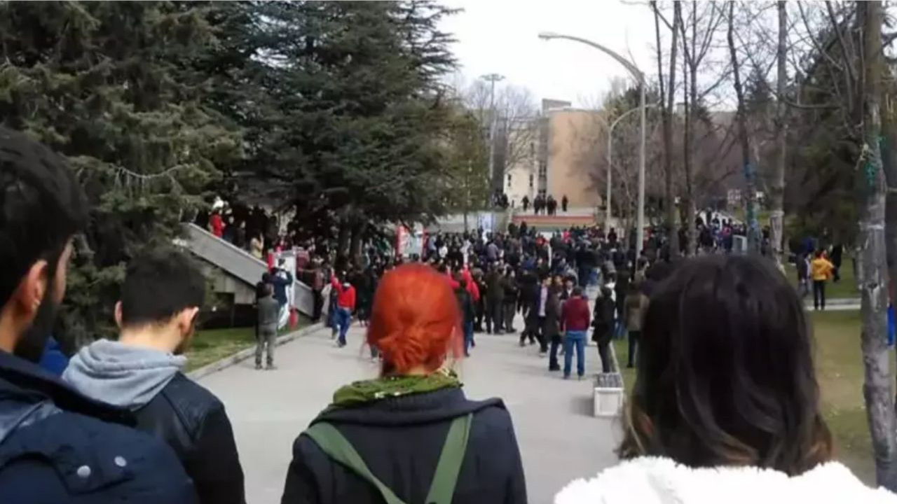 Ankara'da bir üniversitedeki taşlı ve sopalı kavgada 2 öğrenci yaralandı