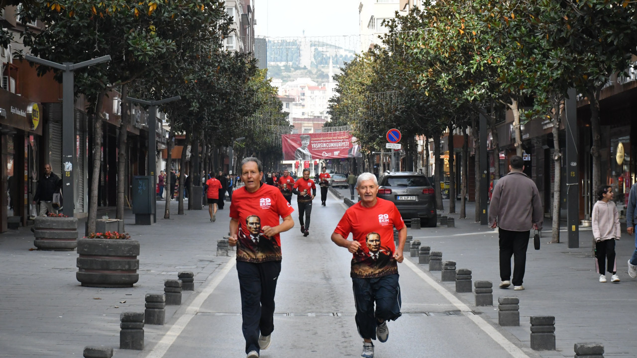 Cumhuriyet Bayramı Etkinlikleri Balıkesir'de Başladı