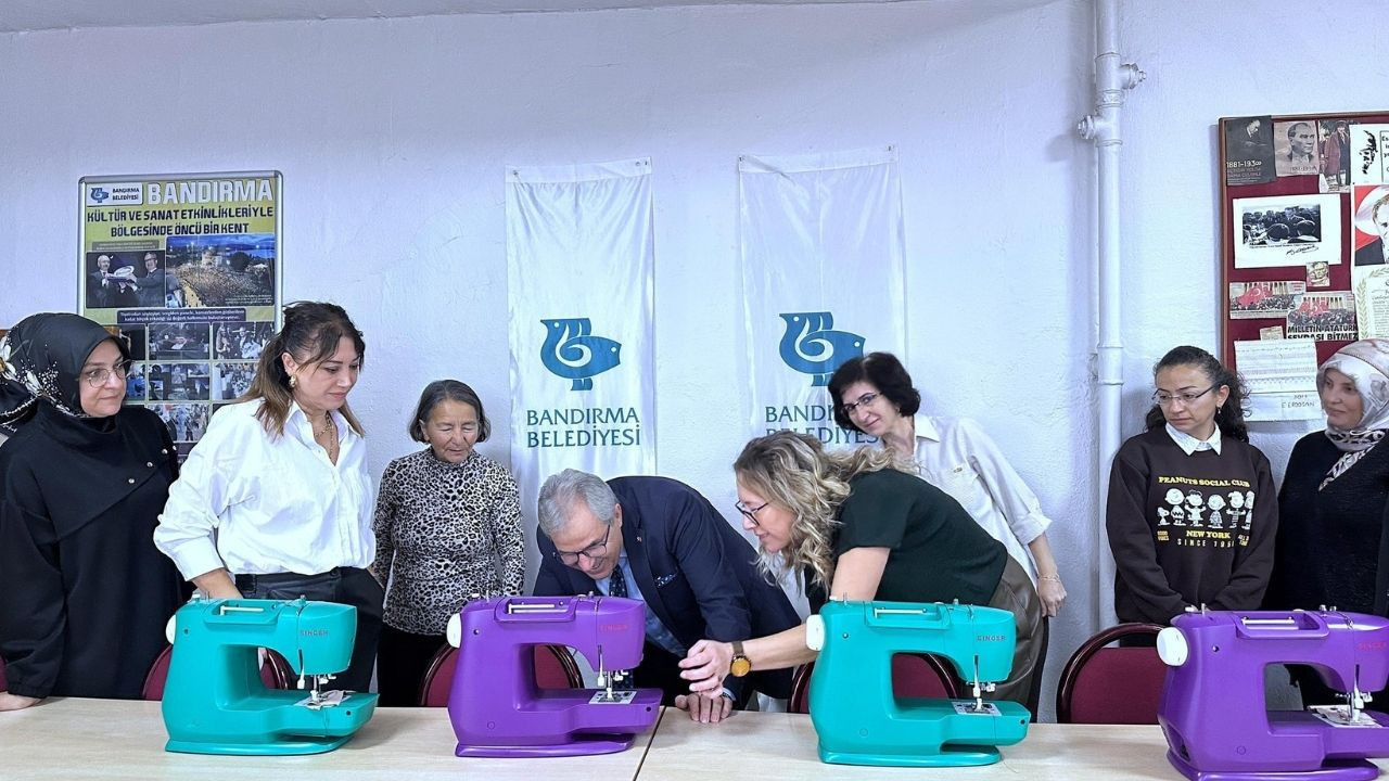 Bandırma Belediye Başkanı Dursun Mirza Dikiş Kursunu Ziyaret Etti