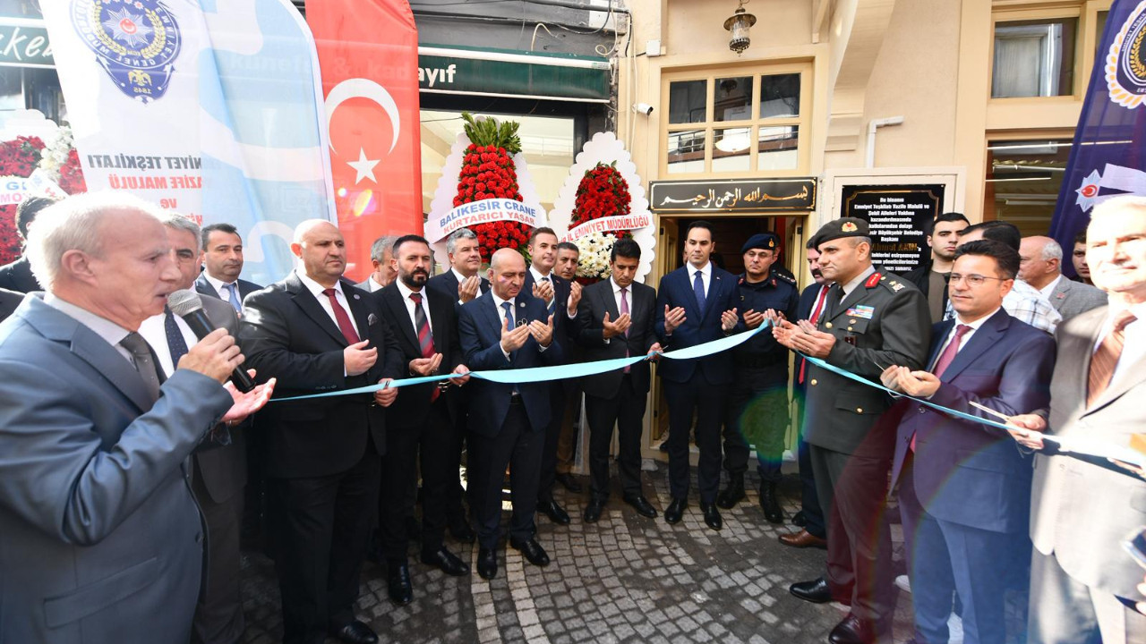 Akın’dan gönüllere dokunan iki açılış