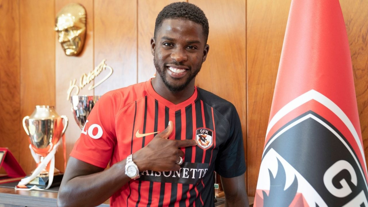 Papy Djilobodji Kimdir, Türkiye'de hangi takımda oynuyor?