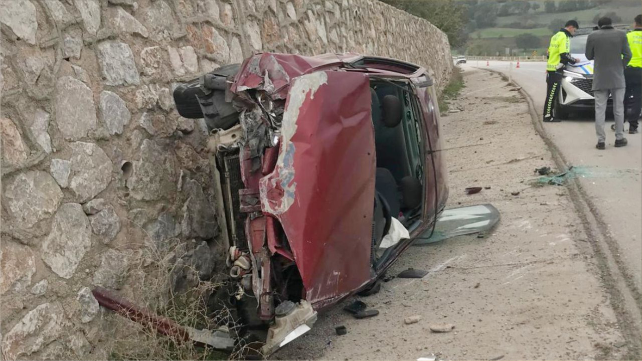 Balıkesir’de Peş Peşe Trafik Kazası: Neyse ki Can Kaybı Yok