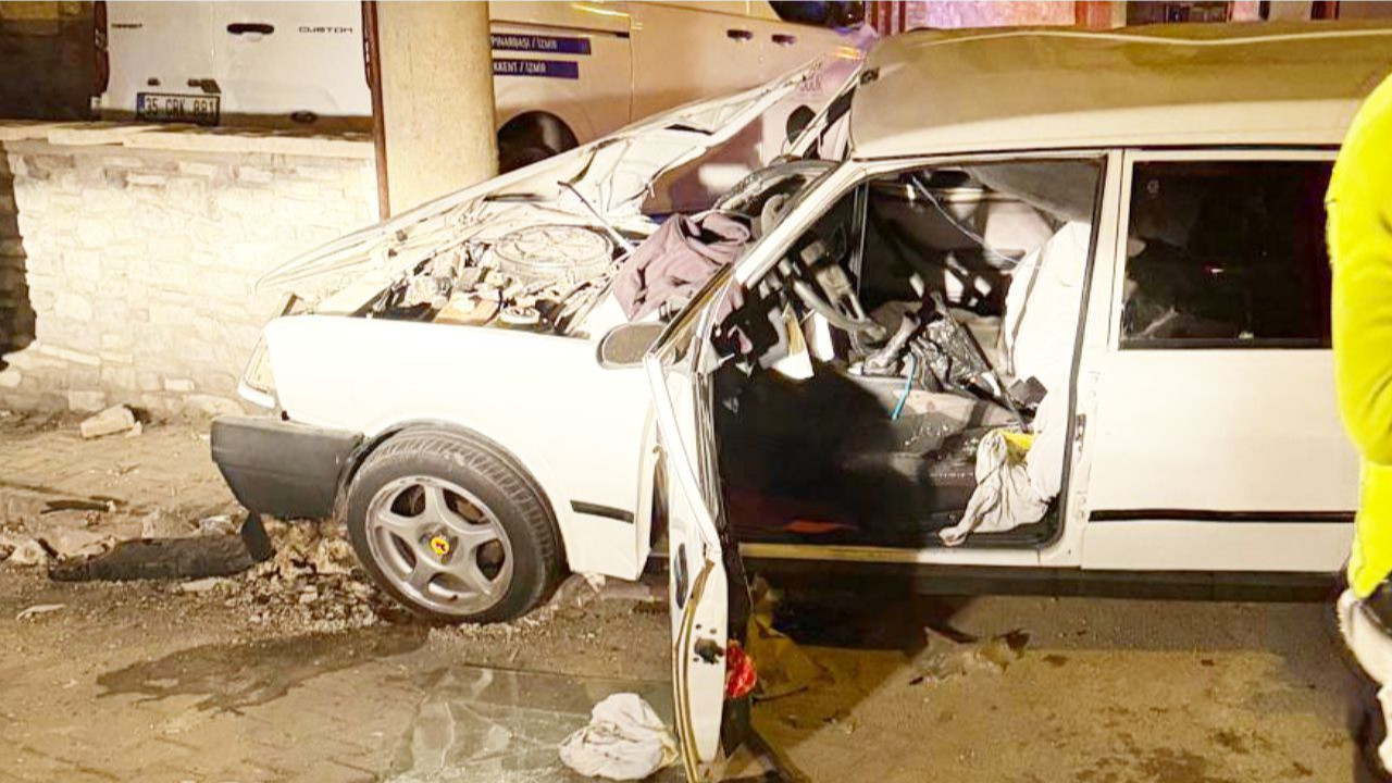 Edremit’te Tek Taraflı Kaza: Sürücü Kendi İmkânlarıyla Araçtan Çıktı