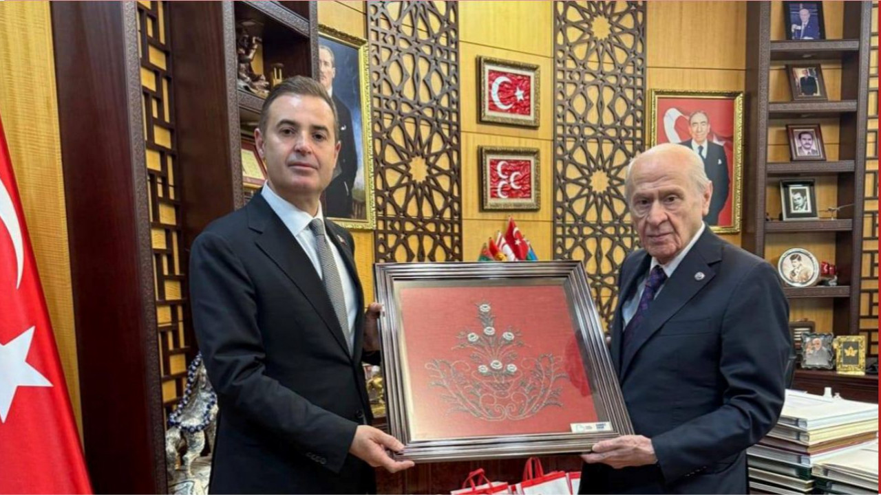 CHP’li Ahmet Akın’dan MHP Lideri Bahçeli’ye Ziyaret: “Balıkesir’in Kalkınması İçin Görüştük”