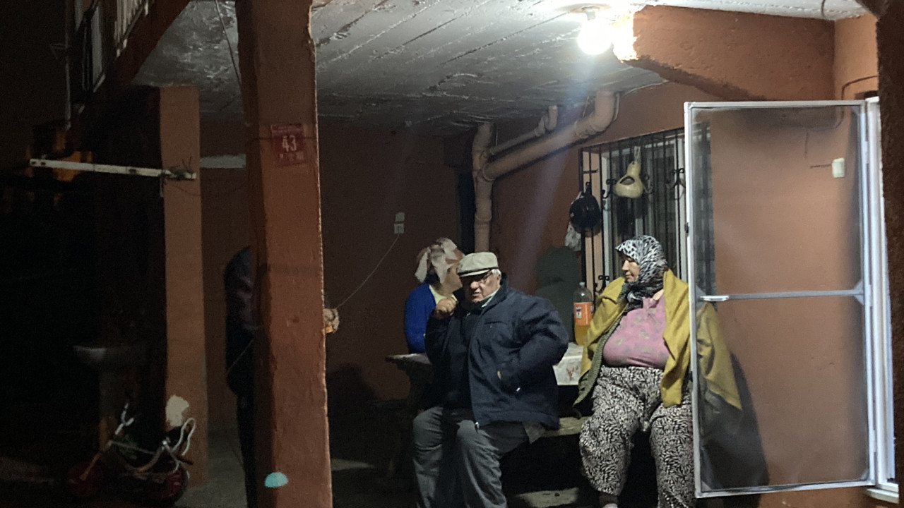 Balıkesir’in Sındırgı ilçesinde sabah saat 06.16’da 4,7 büyüklüğünde deprem meydana geldi.