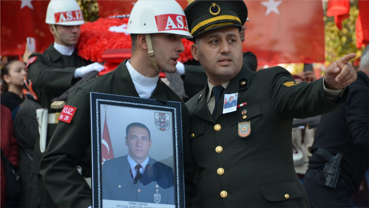 Balıkesir’de Şehit Emre Sayın’ın Cenazesi Defnedildi