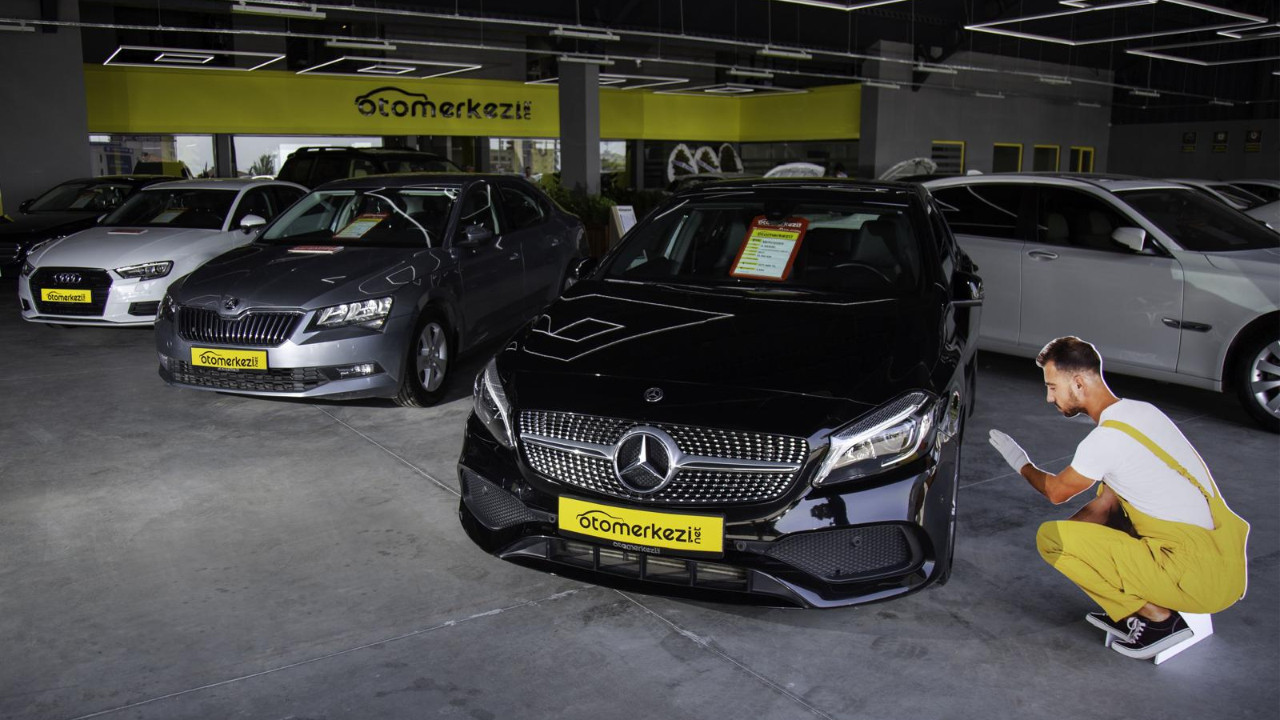 Aracını Satmak İsteyene Yeni Kolaylık: “Vitrine Koy” Modeli