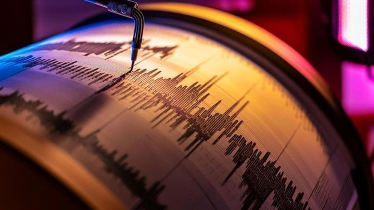 Sındırgı’da 15 Kasım 2025'te 4,4 Büyüklüğünde Deprem Oldu