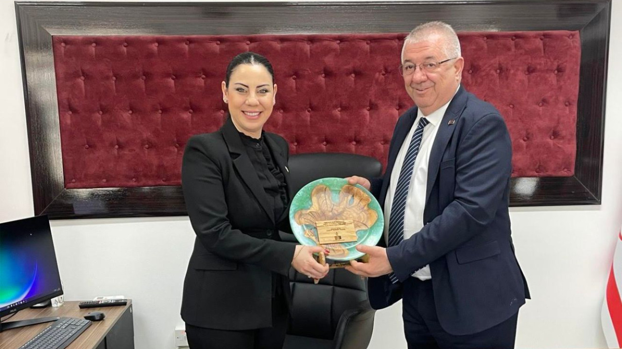 Edremit Heyeti KKTC’nin 42. Yıl Kutlamalarında