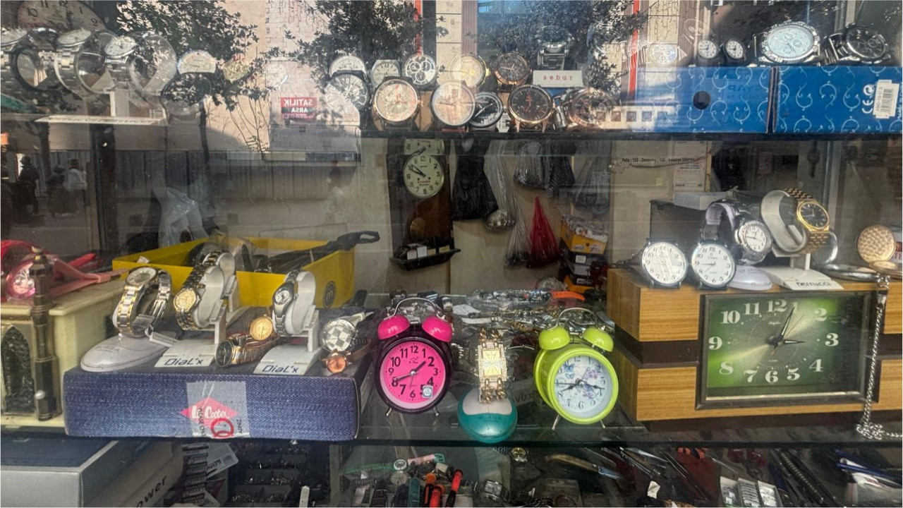 Balıkesir'de 70 Yıllık Saat Ustası Mustafa Dinçler