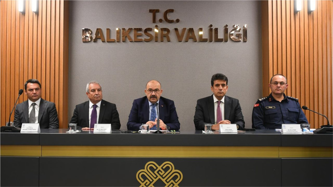 Kış Trafiğinde Yeni Dönem: Vali Ustaoğlu’nun Toplantısında Hangi Kritik Kararlar Alındı