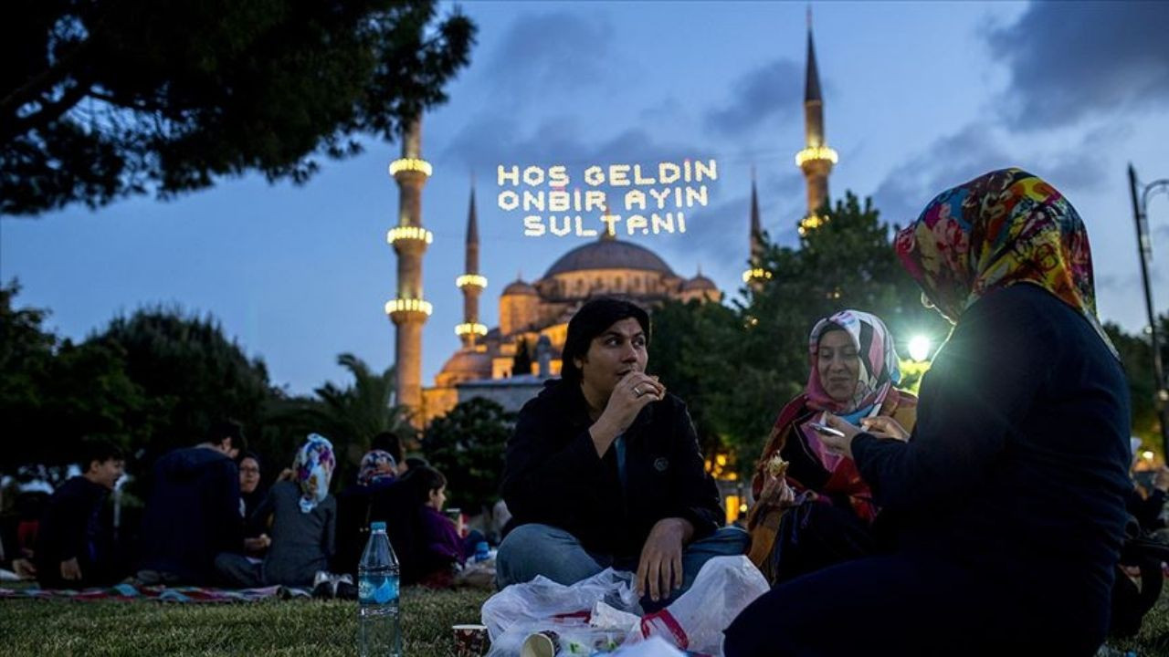 2026 Ramazan Ayı Ne Zaman Başlıyor? İlk Oruç Hangi Tarihte Tutulacak?