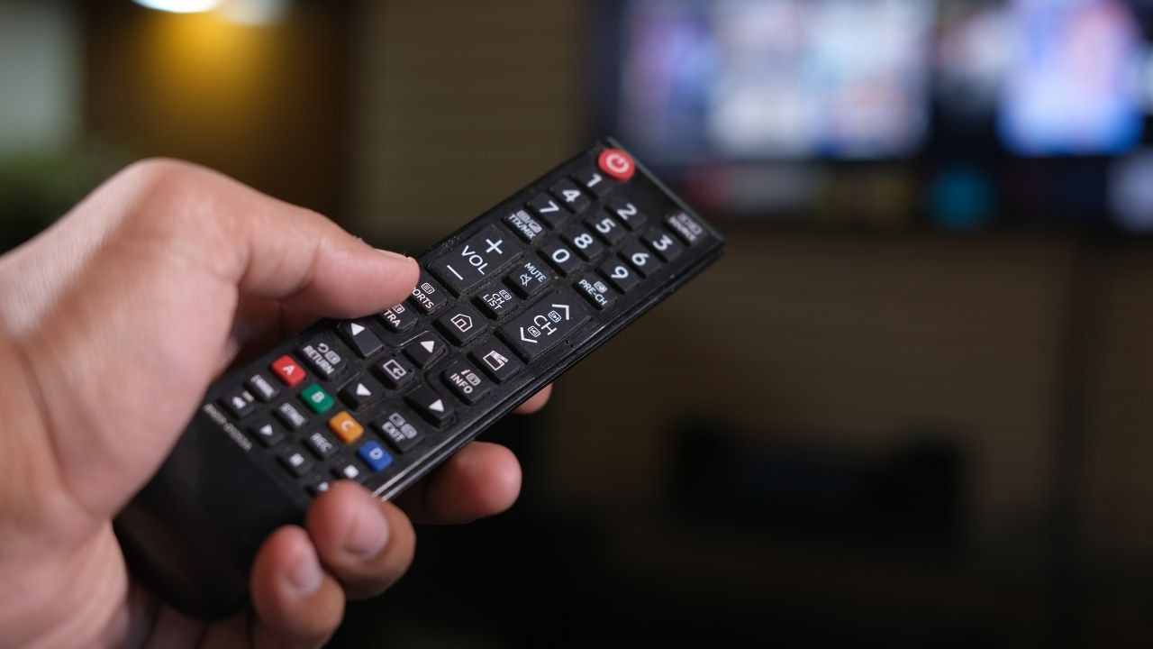 Pazar Akşamı Ekranlar Dopdolu: İşte Yayınlanan Diziler ve Konuları