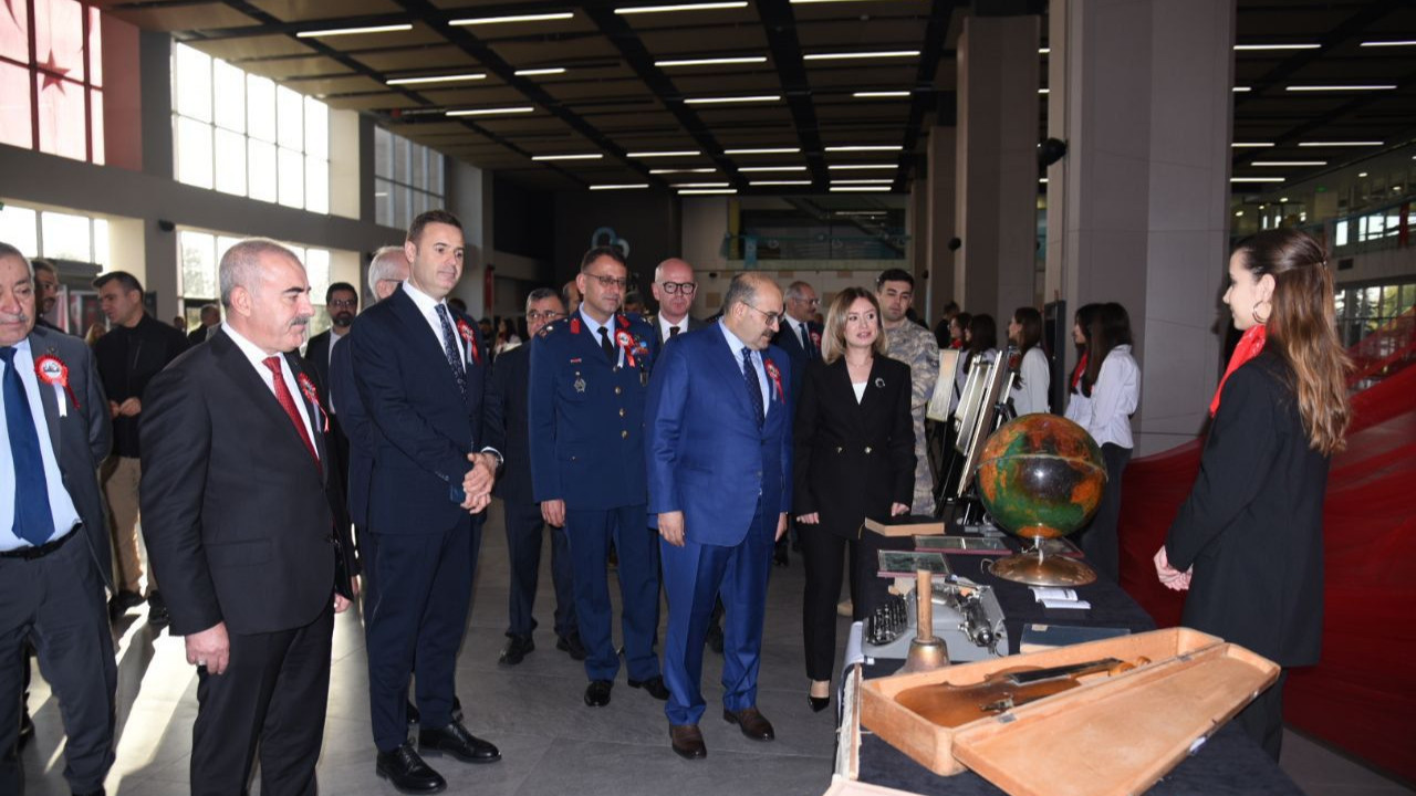 Balıkesir’de 24 Kasım Öğretmenler Günü Kutlandı