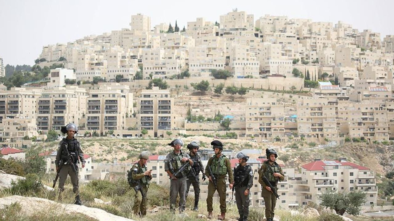 İsrail Askerleri Batı Şeria'da bir Filistinliyi Öldürdü