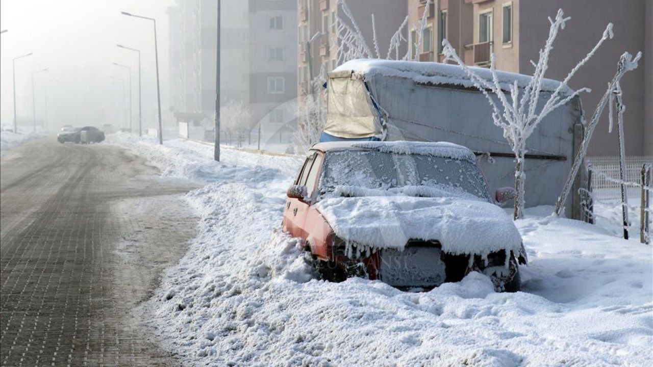 Balıkesir’de hafta sonu alarmı: Cumartesi günü kuvvetli sağanak, yeni haftada dondurucu soğuk