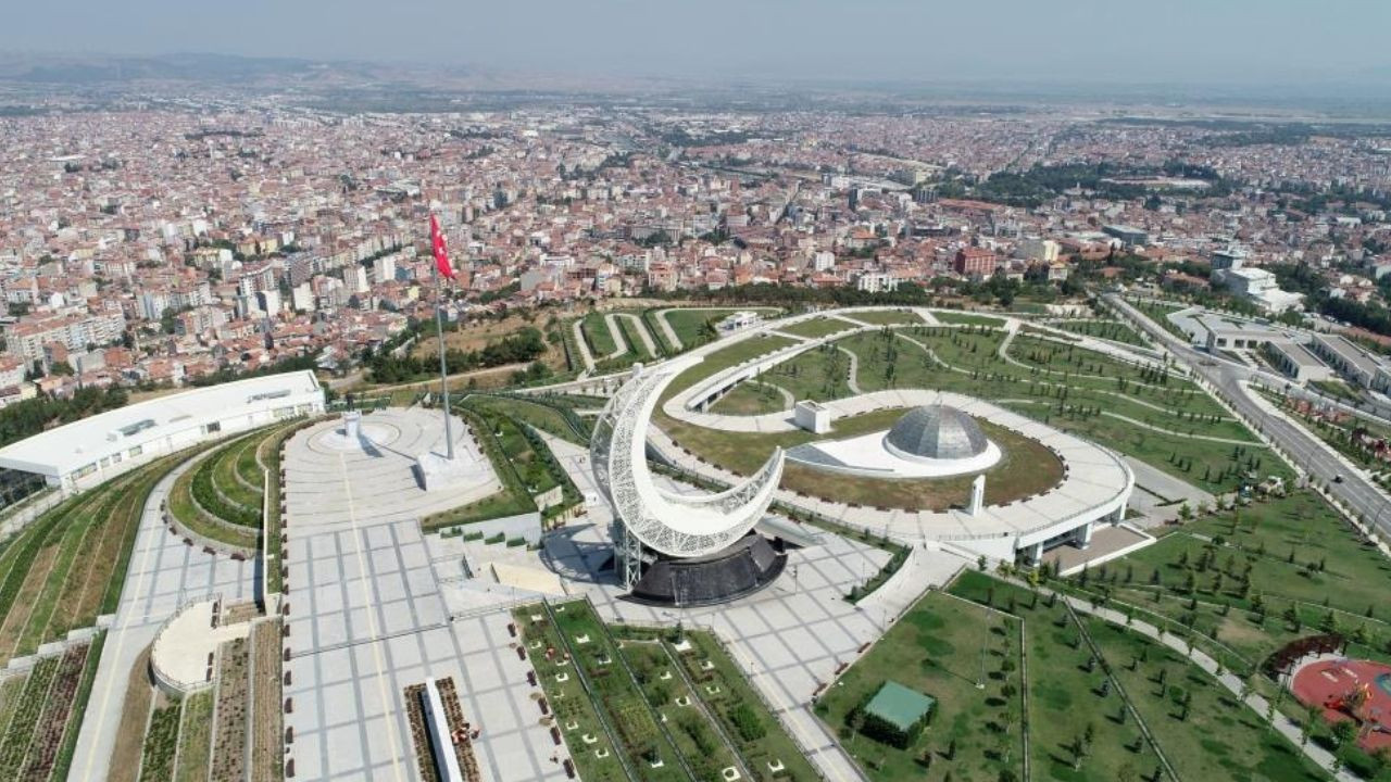 Karesi’de Dükkan Birleştirme Tartışması