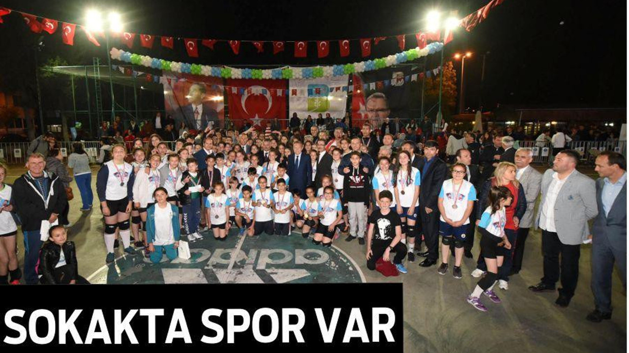 SOKAKTA SPOR VAR