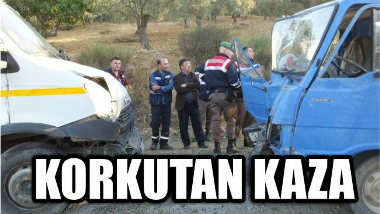 iki kamyonet çarpıştı: 2 yaralı