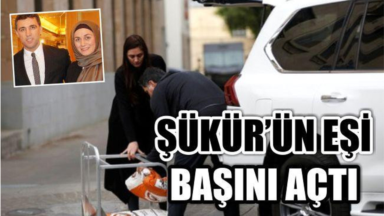 HAKAN ŞÜKÜR’ÜN TESETTÜRLÜ EŞİ ABD’DE BAŞINI AÇTI