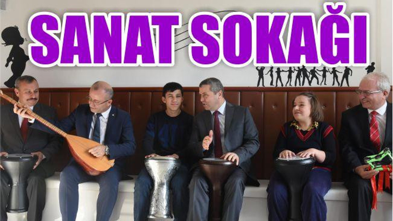 Özel Çocuklardan Sanat Sokağı