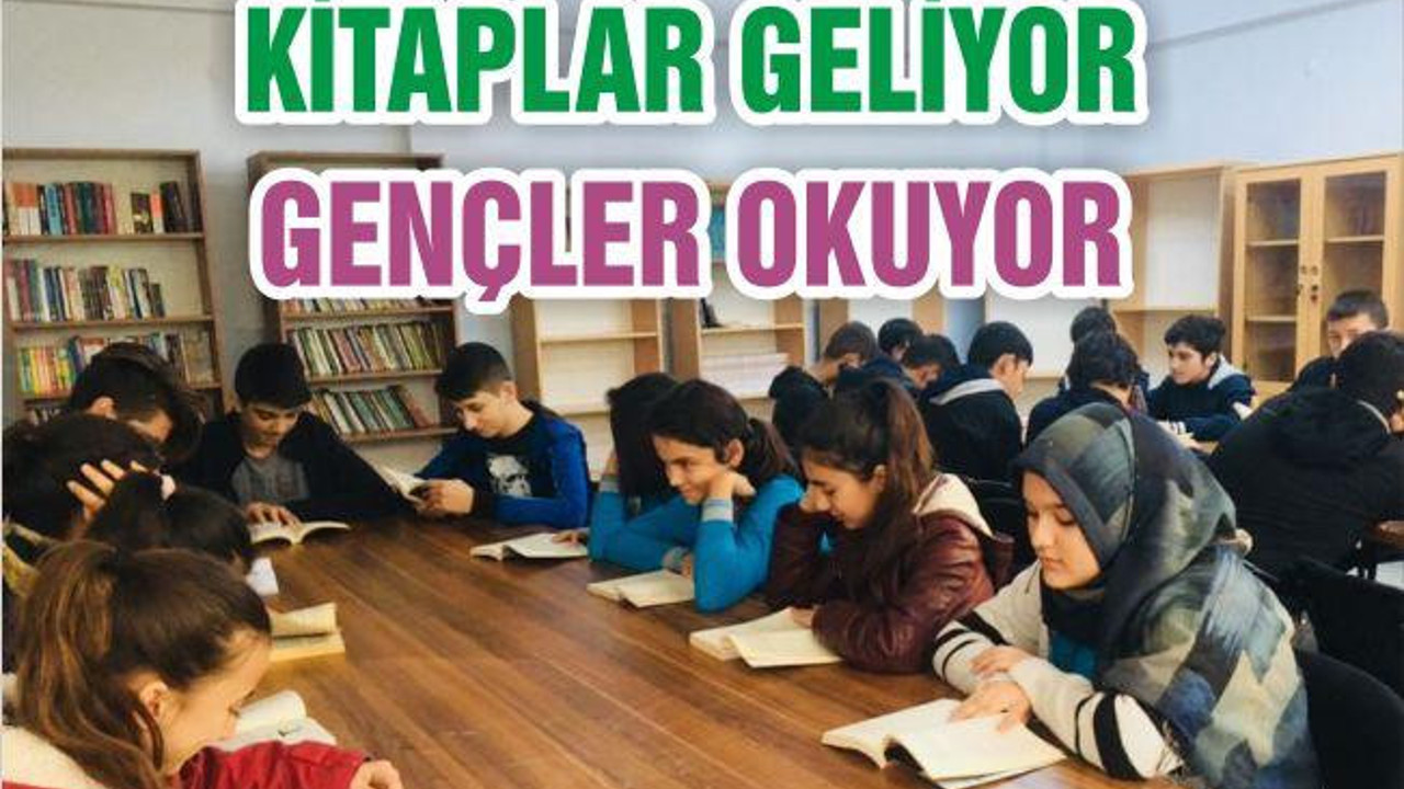 KİTAPLAR GELİYOR GENÇLER OKUYOR