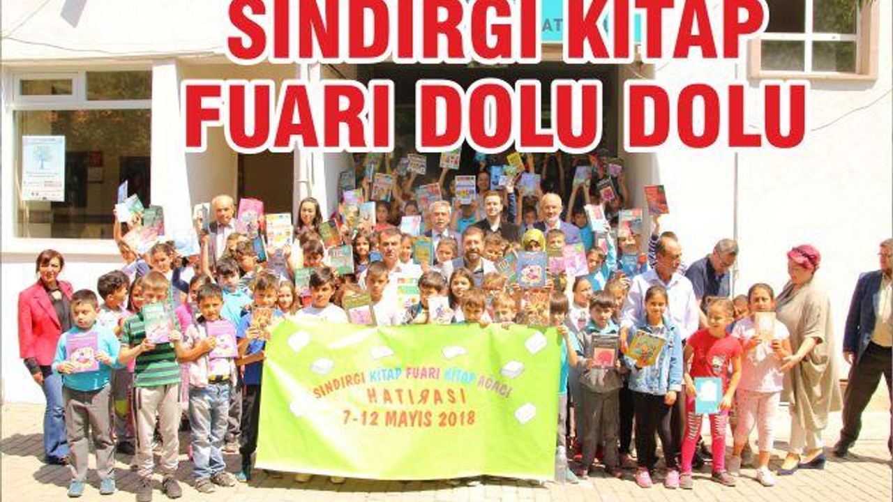 2.Sındırgı Kitap Fuarı & Bilim Kültür ve Sanat Şenliği Dolu Dolu Etkinliklerle Süslendi