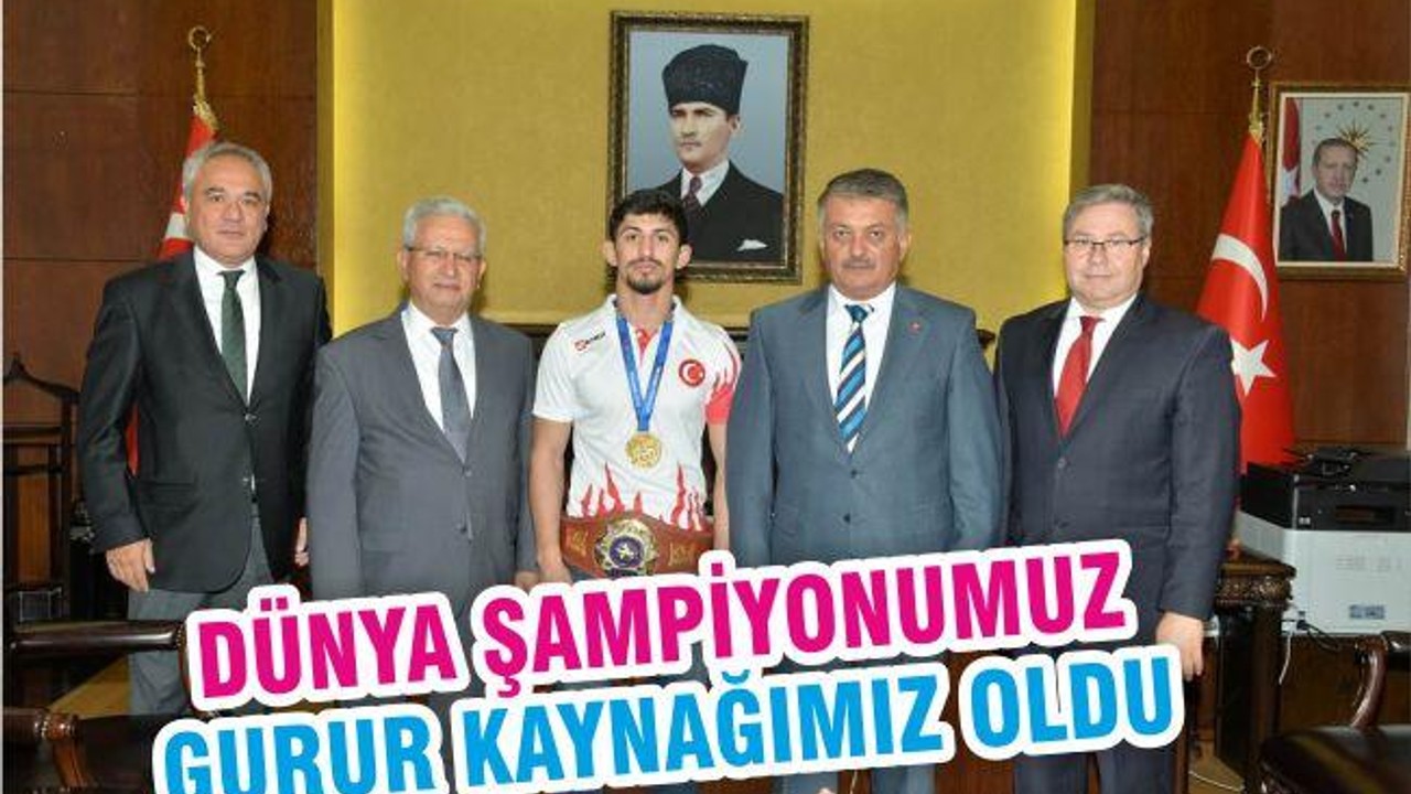 DÜNYA ŞAMPİYONUMUZ GURUR KAYNAĞIMIZ OLDU
