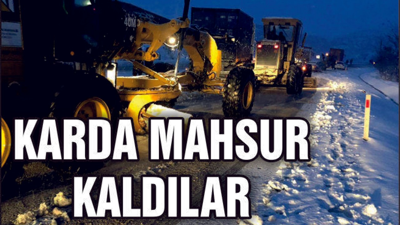 SINDIRGI BELEDİYESİ MAHSUR KALAN ARAÇLARI KURTARDI