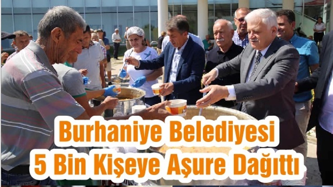 Burhaniye Belediyesi 5 Bin Kişeye Aşure Dağıttı