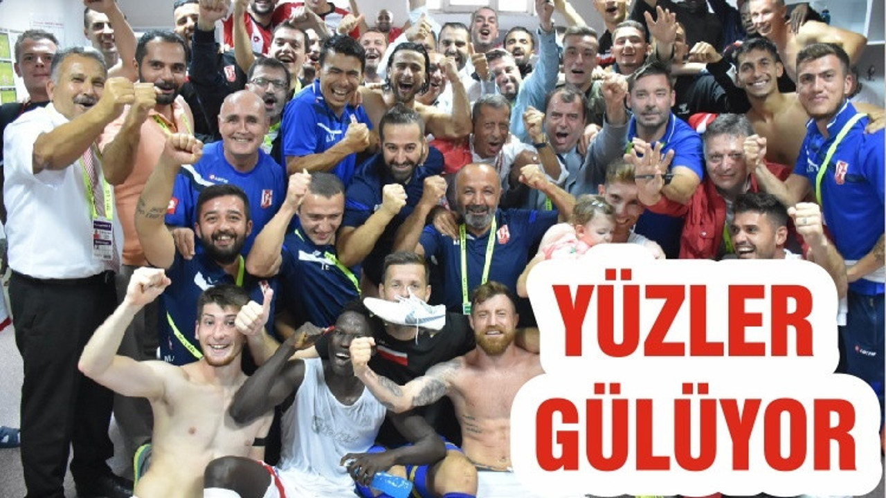YÜZLER GÜLÜYOR
