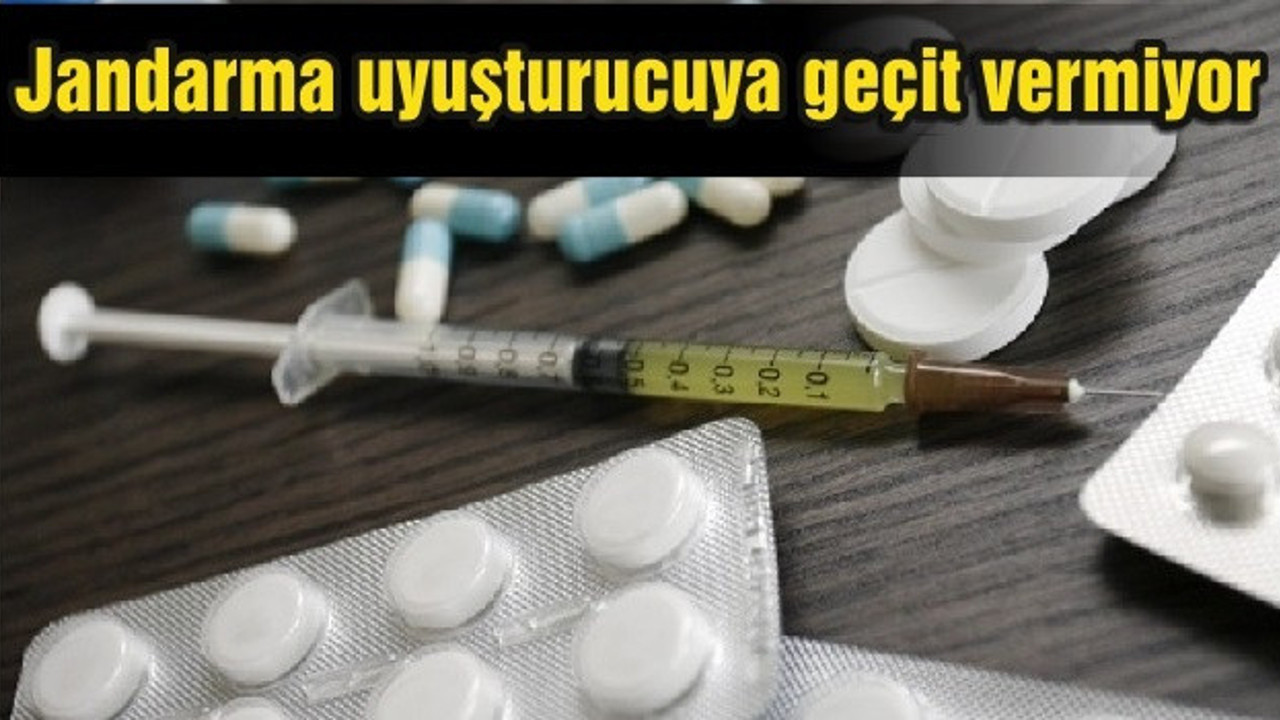 Jandarma uyuşturucuya geçit vermiyor