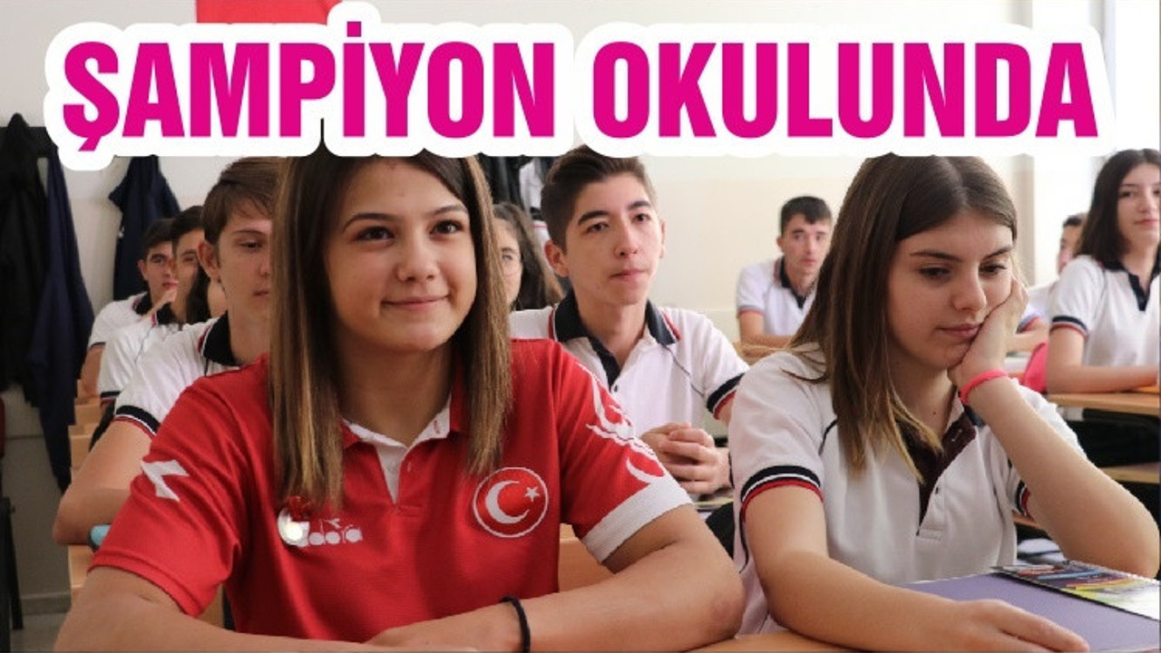 ŞAMPİYON OKULUNDA