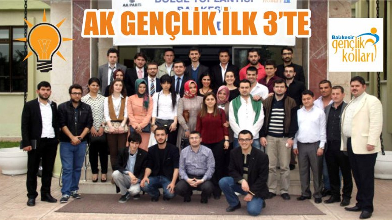 AK GENÇLİK İLK 3’TE
