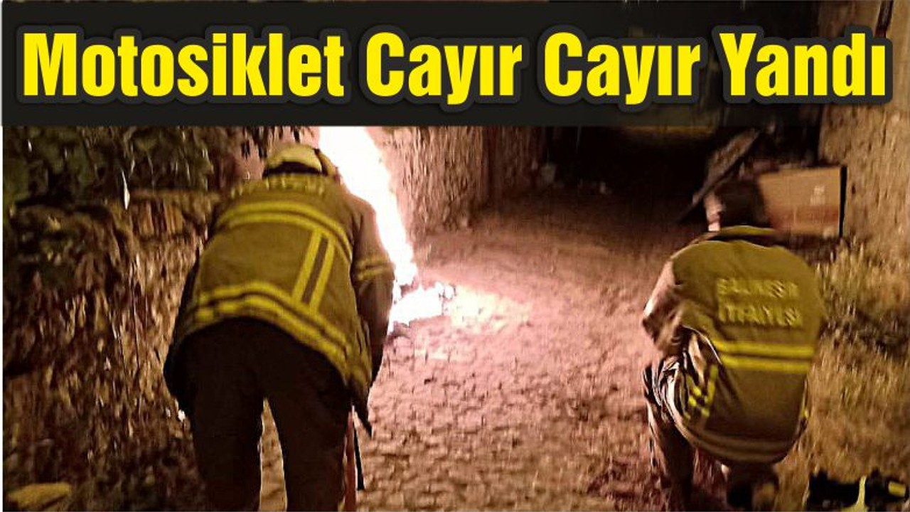 Motosiklet Cayır Cayır Yandı