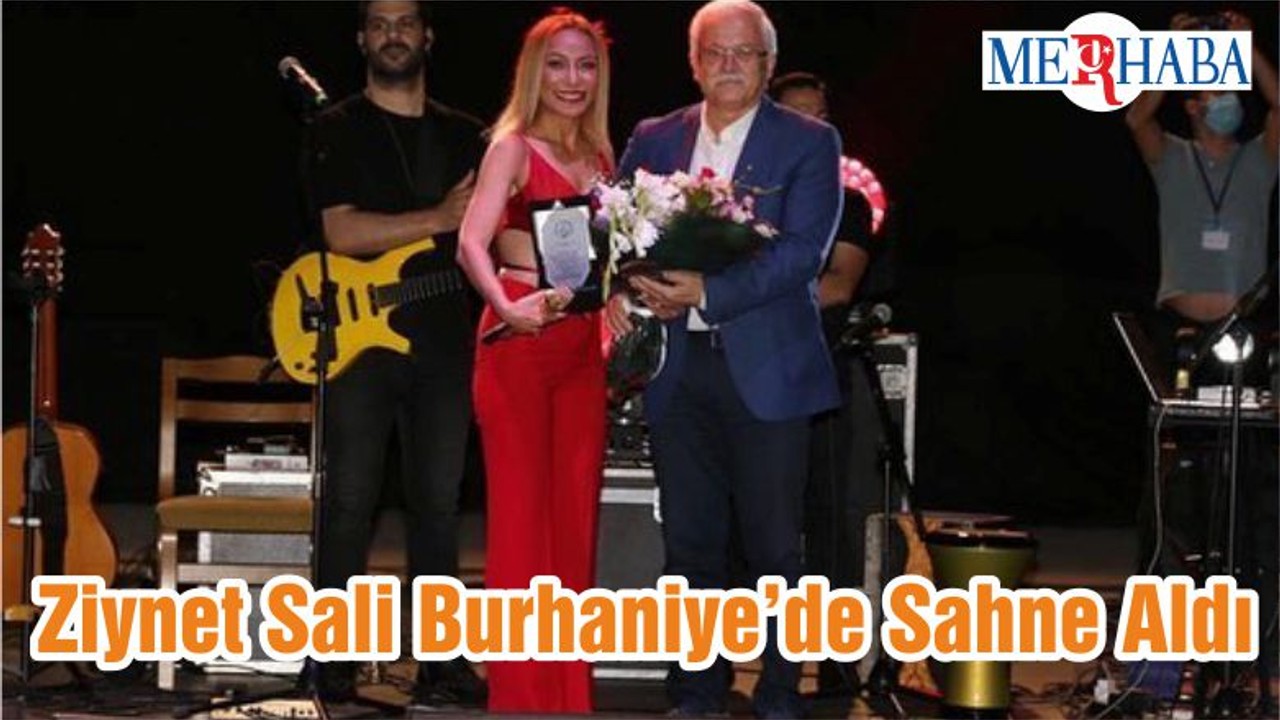 Ziynet Sali Burhaniye’de Sahne Aldı