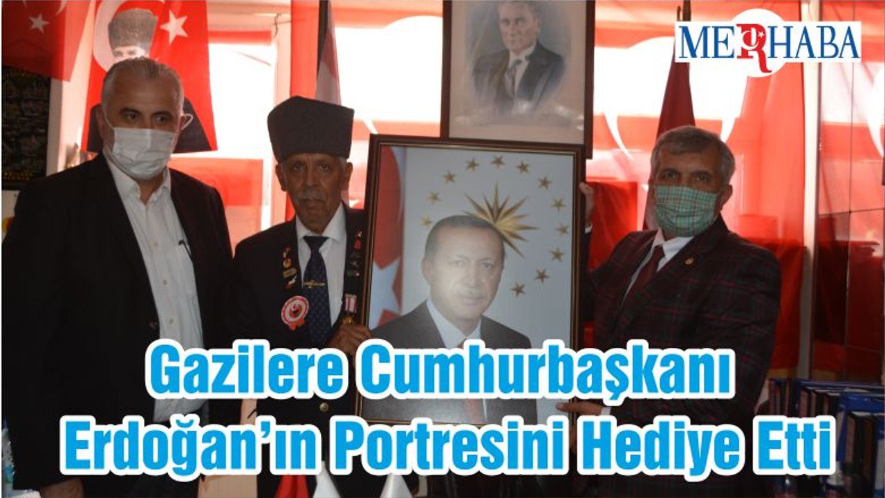 Gazilere Cumhurbaşkanı Erdoğan’ın Portresini Hediye Etti