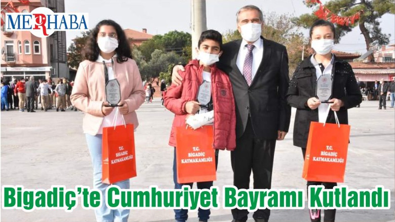 Bigadiç’te Cumhuriyet Bayramı Kutlandı