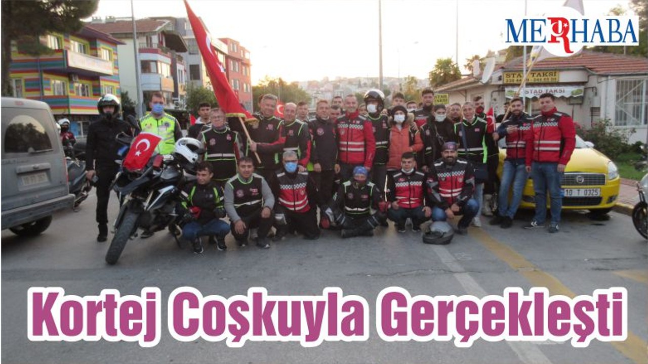 Kortej Coşkuyla Gerçekleşti