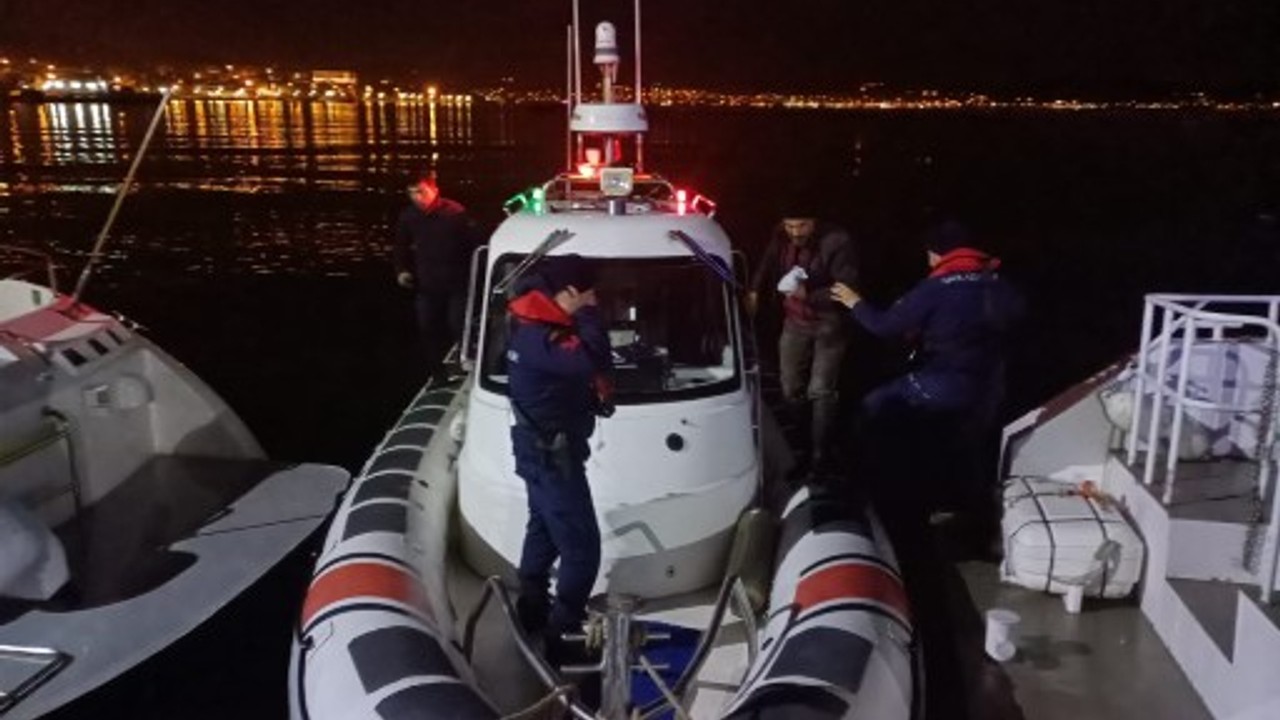 İhbar Geldi Sahil Güvenlik 2 Botuyla Harekete Geçti