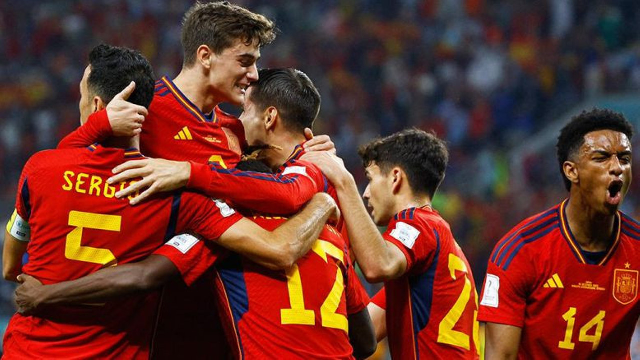 UEFA Uluslar Ligi'nde şampiyon İspanya
