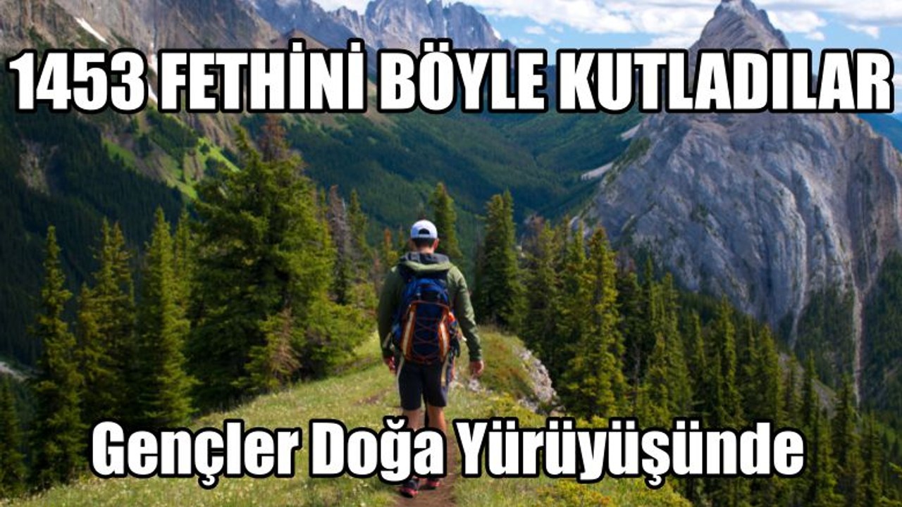 Gençler Doğa Yürüyüşünde