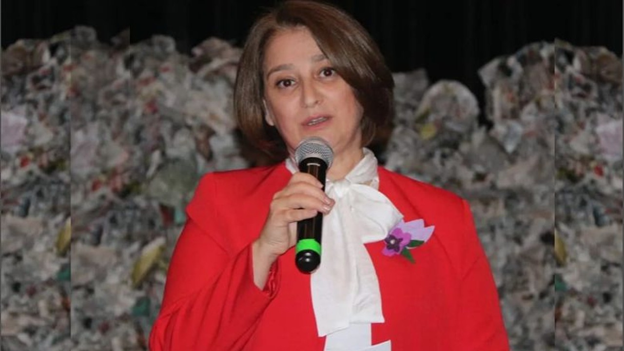 Ayşe Pınar Yahşi'den MEB Yusuf Tekin'e Sert Eleştiri