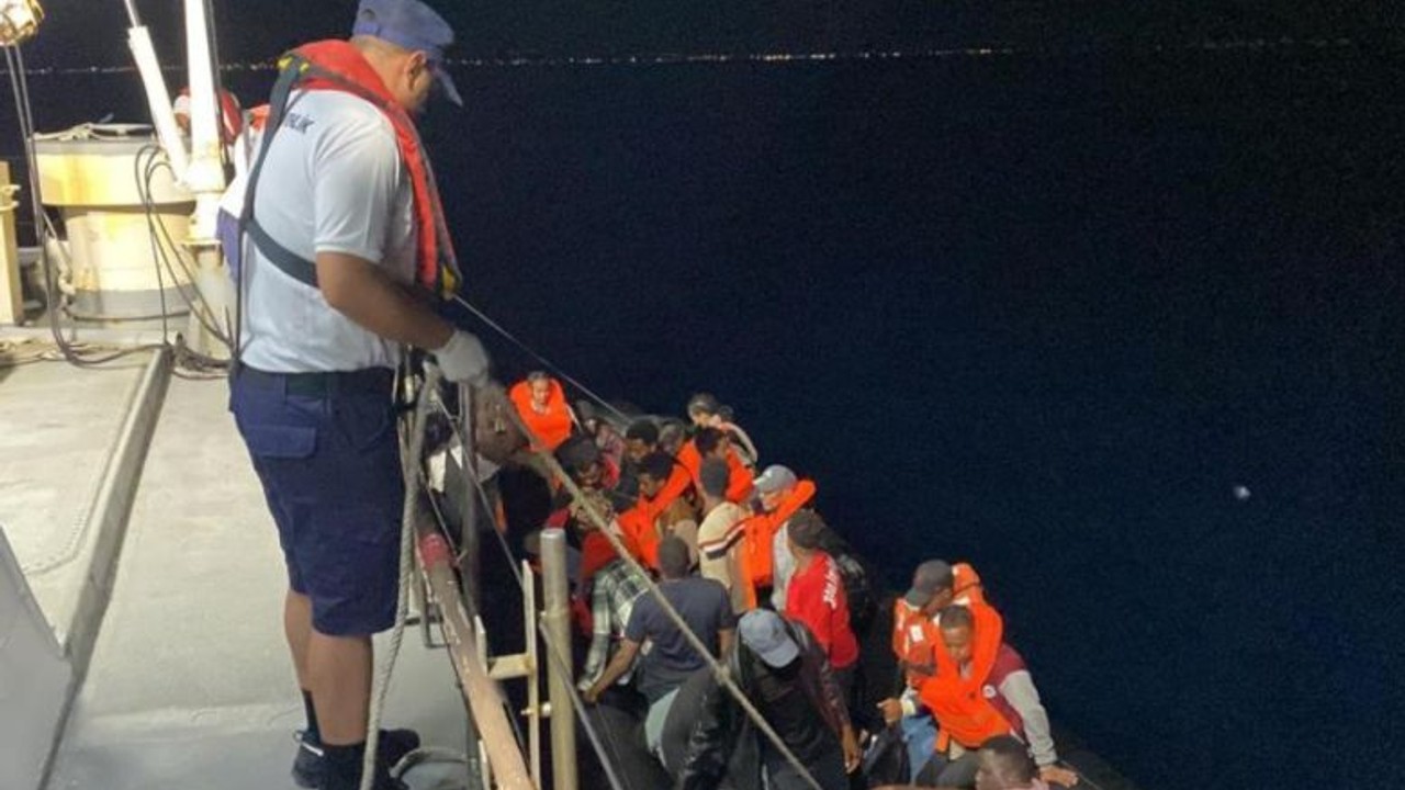 Ayvalık'ta Düzensiz Göçmen İhbarına Yönelik Operasyon Yapıldı