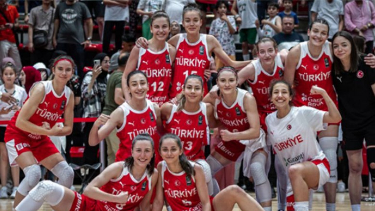 Basketbol Maçında Milliler Belçika'yı Mağlup Etti