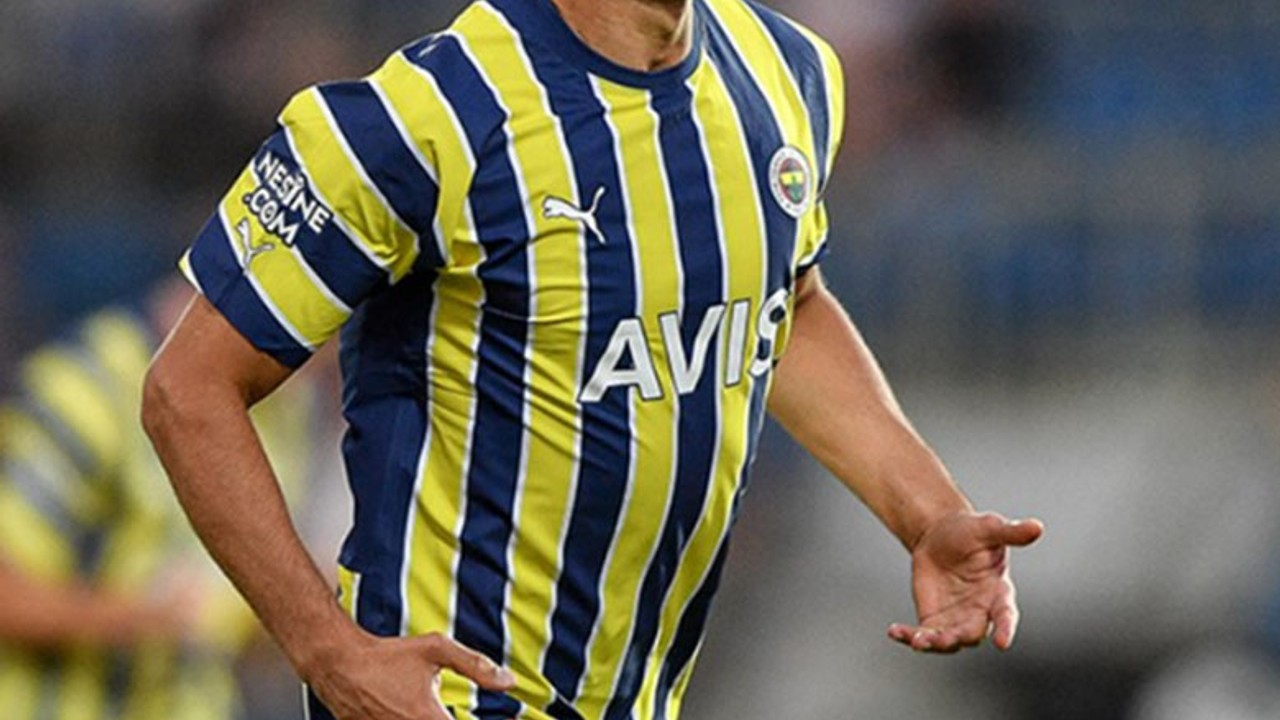 Fenerbahçe'nin Tecrübeli Yıldızı Takımdan Ayrılıyor